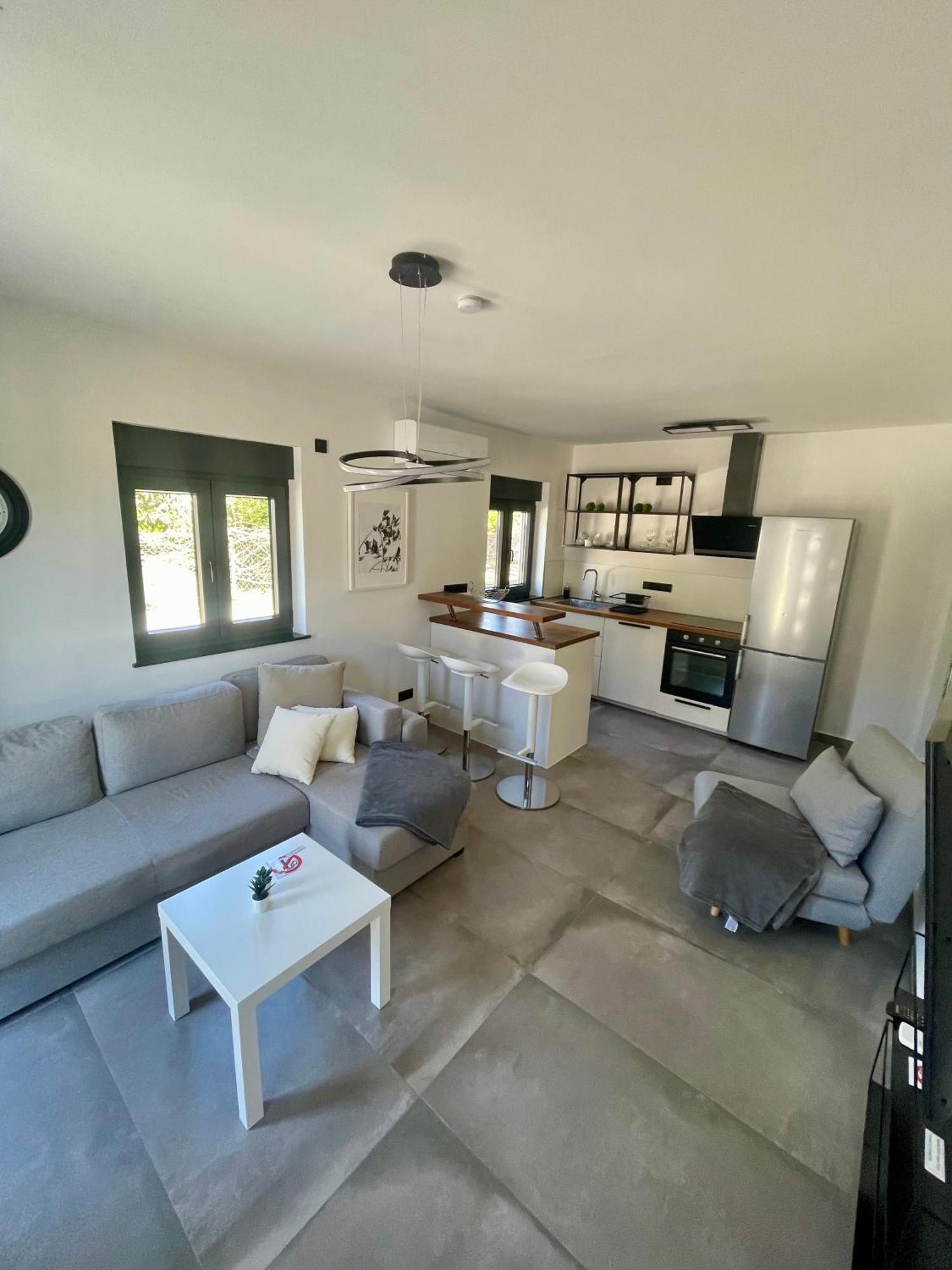 Enna Apartment C Perfect Location Medolino Esterno foto